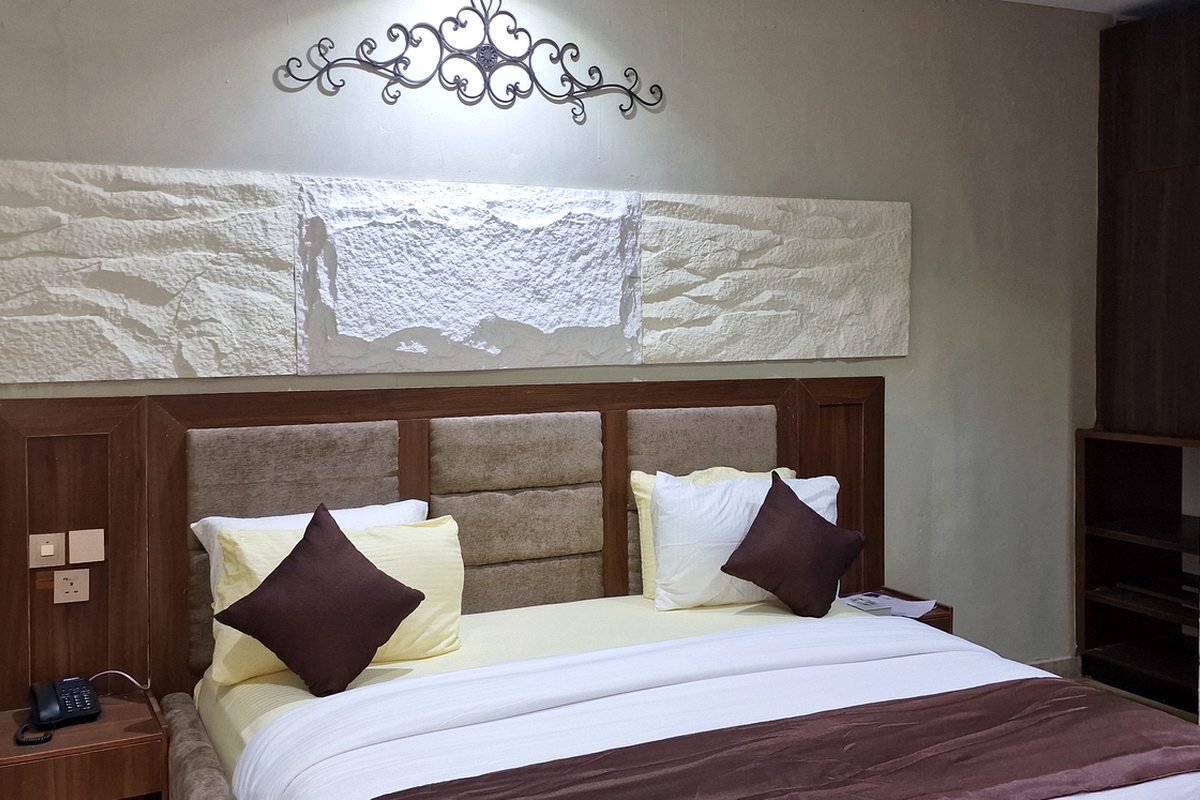 Deluxe Suite at Aryhills Hotel and Tower, view 2