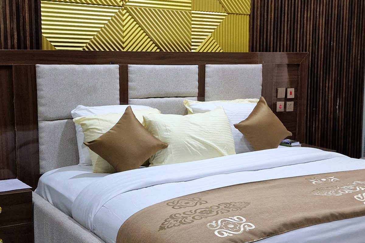 Luxury Ambassadorial Suite at Aryhills Hotel and Tower, view 4