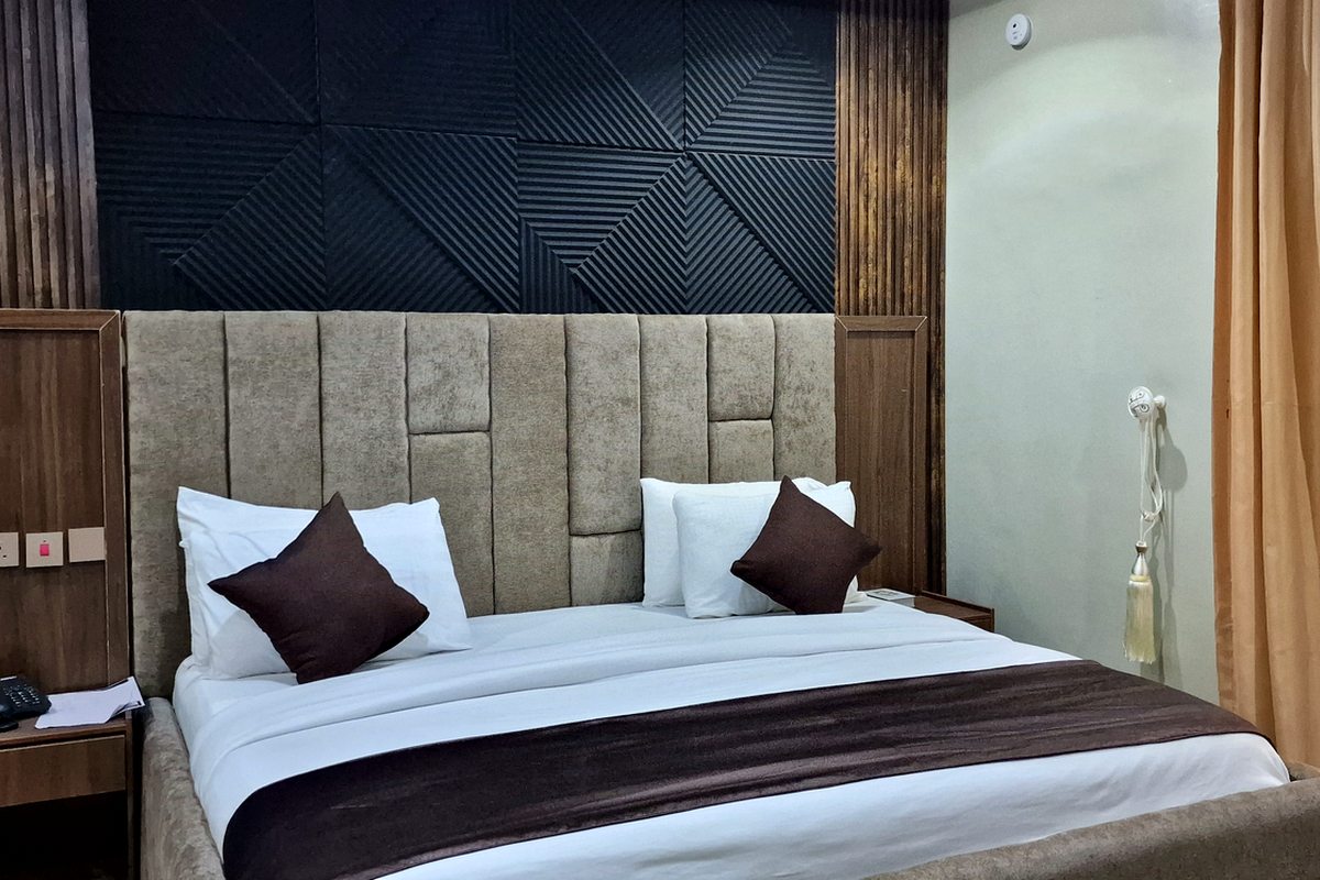 Luxury Apartment at Aryhills Hotel and Tower, view 4