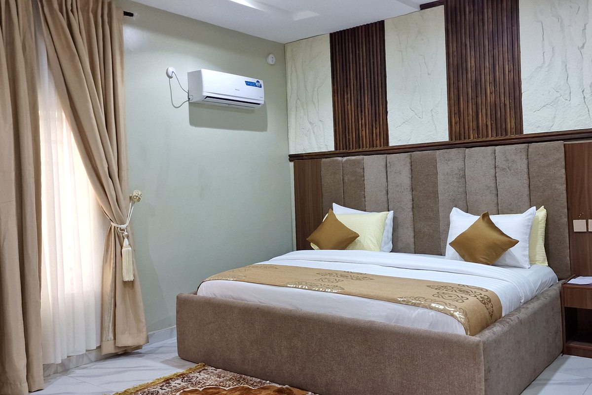 Luxury Royal Executive Suite at Aryhills Hotel and Tower, view 1