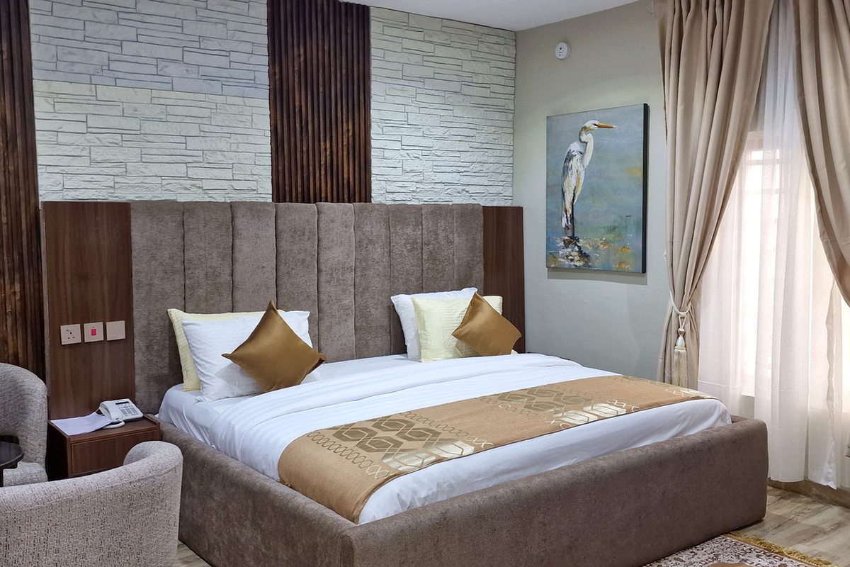 Luxury Royal Executive Suite at Aryhills Hotel and Tower, view 5